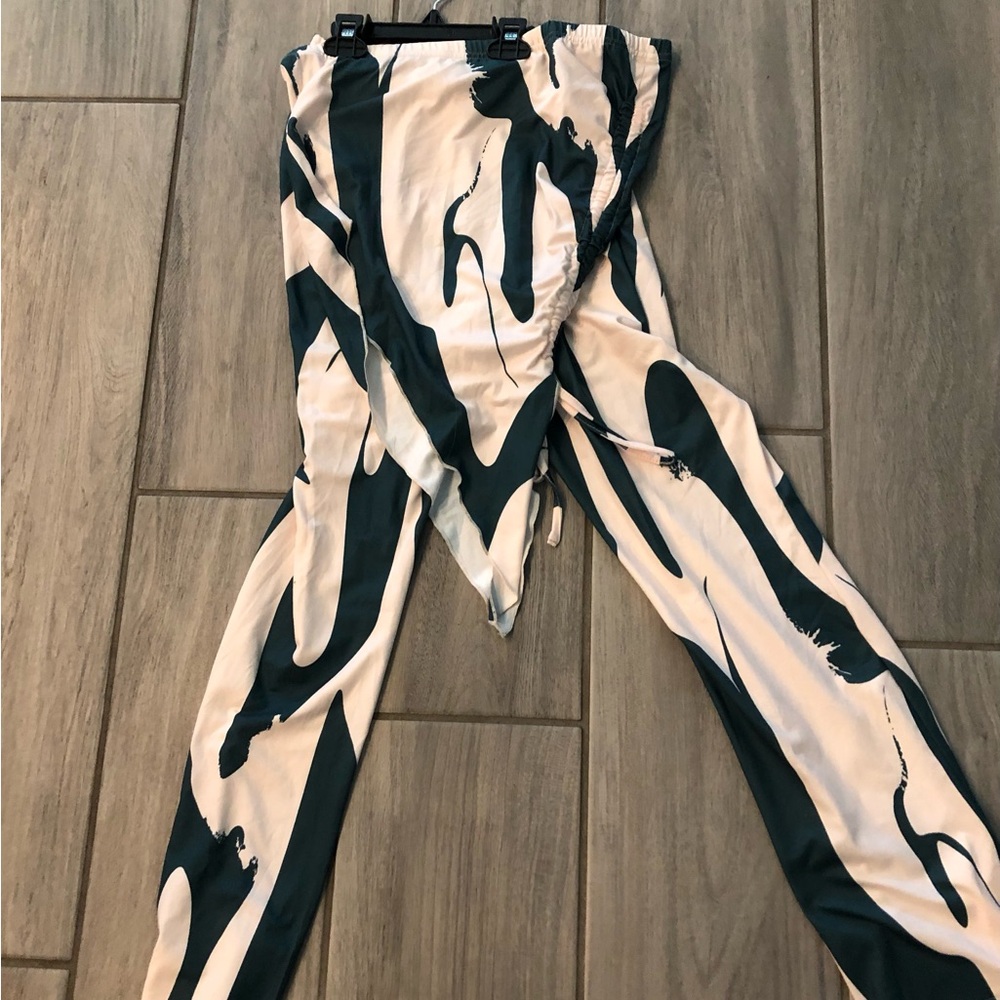 SHEIN Black & White Abstract Print Skinny Jumpsuit